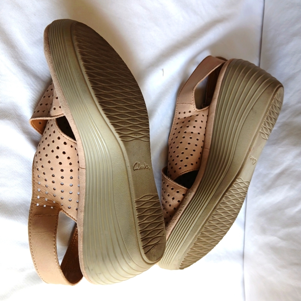 Clarks Collection Soft Cushion Comfort Wedge Sandals - Picture 6 of 6